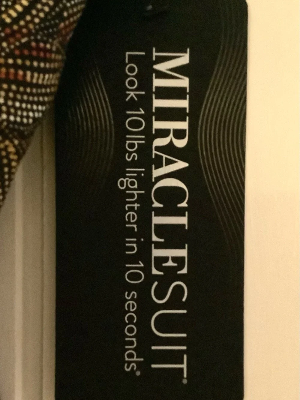 MIRACLE SUIT Petal Pusher Gali Black & Gold Foam Cup V-Neck One Piece swimsuit - Picture 11 of 13